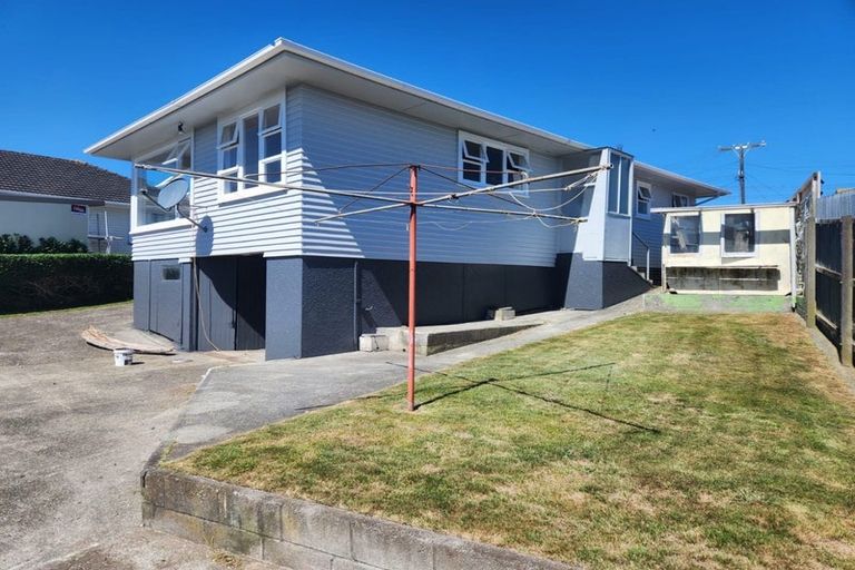 Photo of property in 13 Adventure Street, Marfell, New Plymouth, 4310