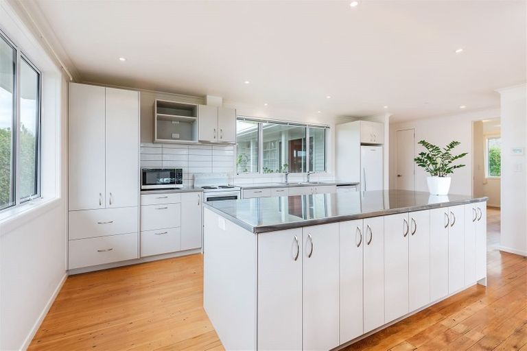 Photo of property in 85 Wharf Road, Te Atatu Peninsula, Auckland, 0610