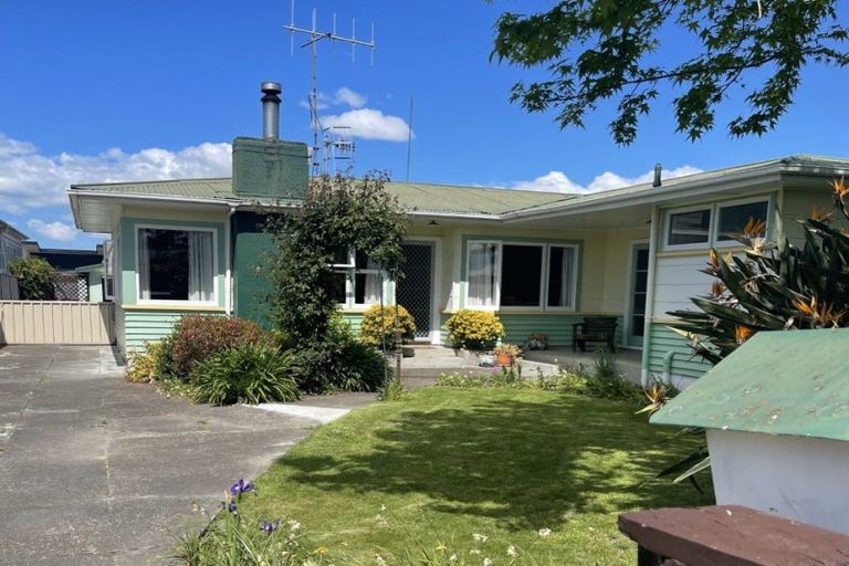 Photo of property in 7 Bowling Road, Greenmeadows, Napier, 4112