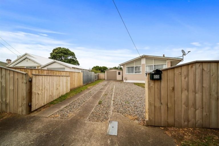 Photo of property in 88 South Road, Manaia, 4612