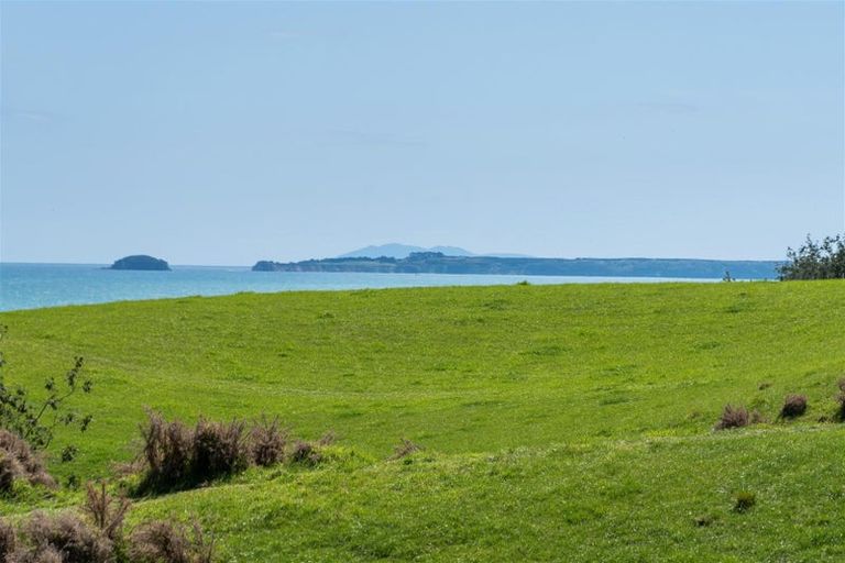 Photo of property in 33 Ngaparaoa Drive, Maketu, Te Puke, 3189