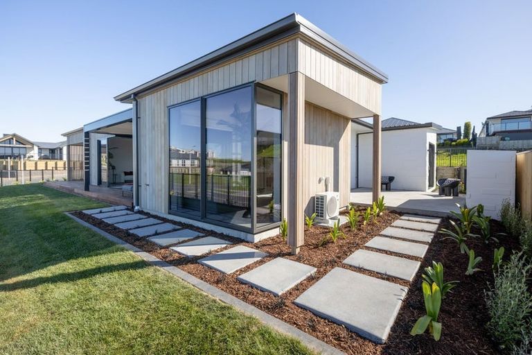 Photo of property in 19 Ridge Drive, Omokoroa, 3114