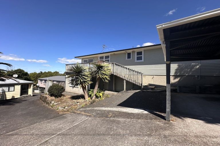 Photo of property in 211a Sunnynook Road, Wairau Valley, Auckland, 0627