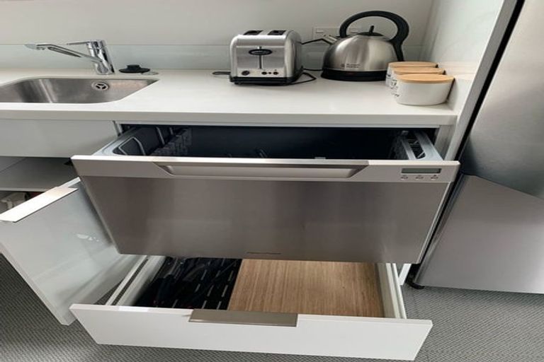 Photo of property in 1/2 Miramar Road North, Miramar, Wellington, 6022