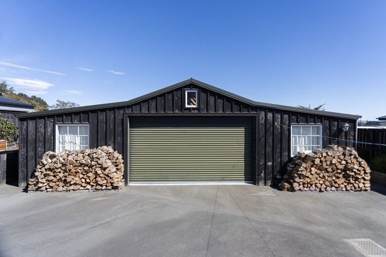 Photo of property in 150 Perth Street, Holmes Hill, Oamaru, 9401