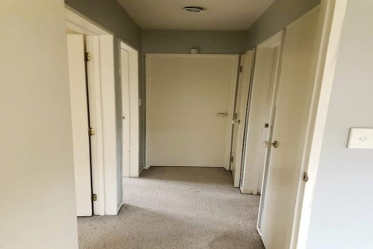 Photo of property in 21 Seabrook Avenue, New Lynn, Auckland, 0600