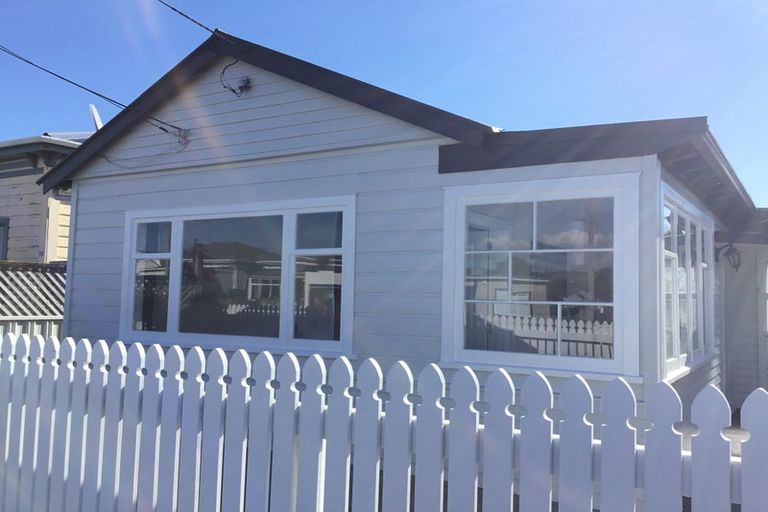 Photo of property in 15 Oriental Street, Petone, Lower Hutt, 5012