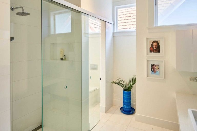 Photo of property in 6 Wilkinson Street, Oriental Bay, Wellington, 6011