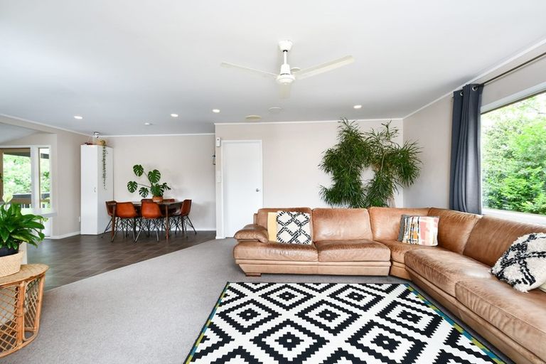 Photo of property in 27 Bethells Road, Waitakere, Auckland, 0816