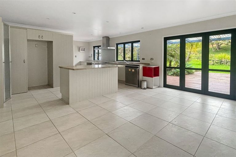 Photo of property in 30 Phillips Road, Dome Forest, Warkworth, 0981