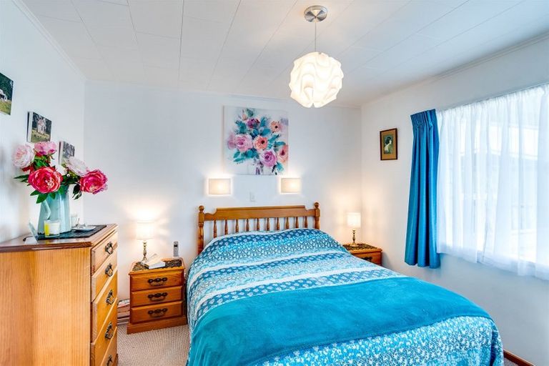 Photo of property in 140 Westminster Avenue, Tamatea, Napier, 4112