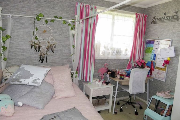 Photo of property in 70 Glenalmond Crescent, Rockdale, Invercargill, 9812