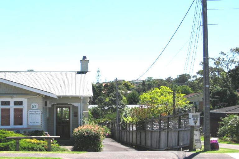 Photo of property in 2/57 Shakespeare Road, Milford, Auckland, 0620