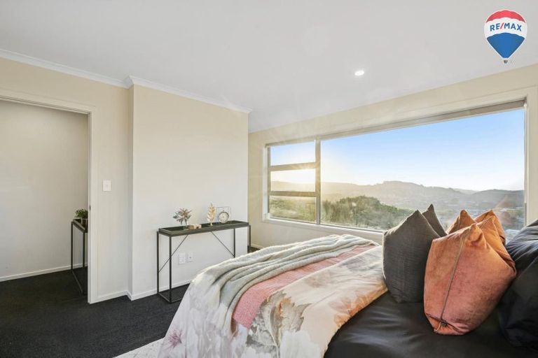 Photo of property in 137 Endeavour Drive, Whitby, Porirua, 5024