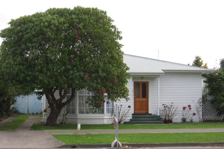 Photo of property in 47 Park Road, West End, Palmerston North, 4412