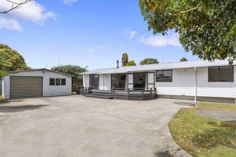 Photo of property in 27b Lyn Grove, Papamoa Beach, Papamoa, 3118