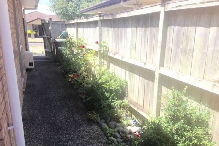 Photo of property in 7 Cambrian Crescent, Flat Bush, Auckland, 2016