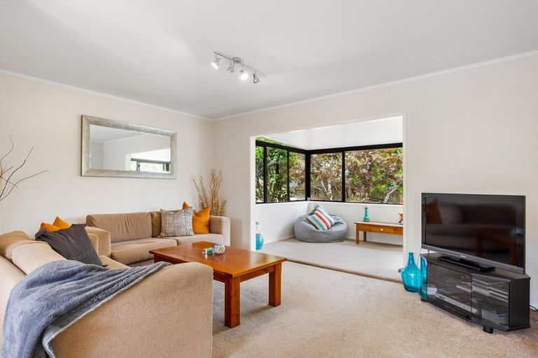 Photo of property in 1/71 Oaktree Avenue, Browns Bay, Auckland, 0630