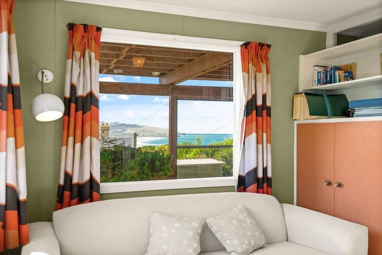 Photo of property in 106 Cliffs Road, Saint Clair, Dunedin, 9012