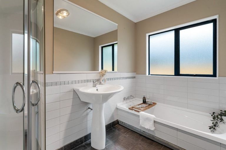 Photo of property in 54 Icarus Place, Sunnybrook, Rotorua, 3015