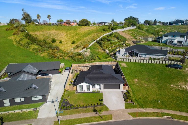 Photo of property in 83 Whakaturou Crescent, Pyes Pa, Tauranga, 3112