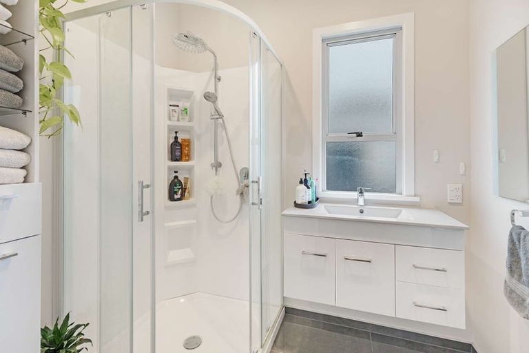 Photo of property in 2 Fromont Street, Whanganui East, Whanganui, 4500