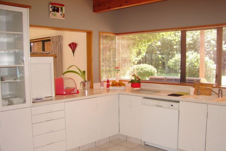 Photo of property in 22 Myrtle Drive, Omokoroa, 3114