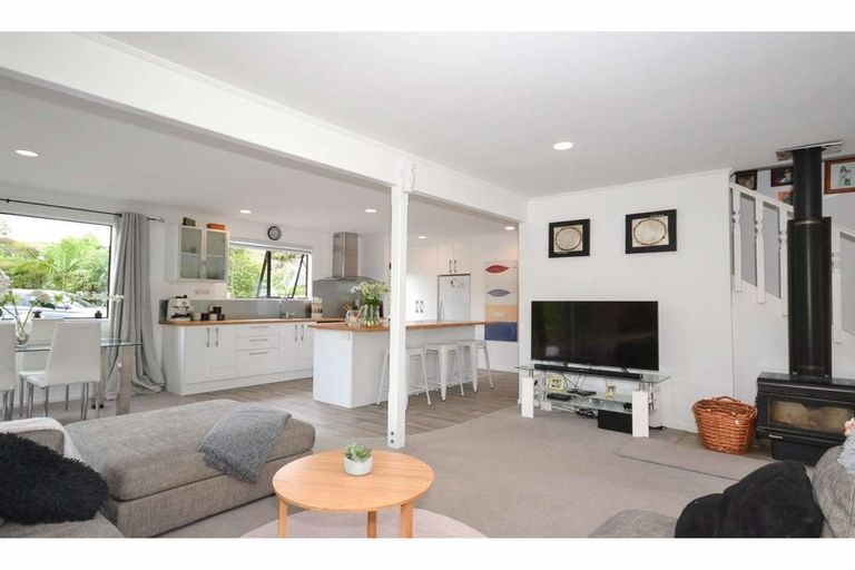 Photo of property in 5 Rangitane Loop Road, Kerikeri, 0294