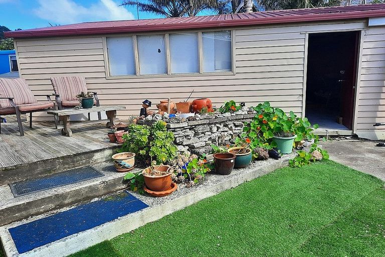 Photo of property in 190 Maunsell Road, Port Waikato, Tuakau, 2695