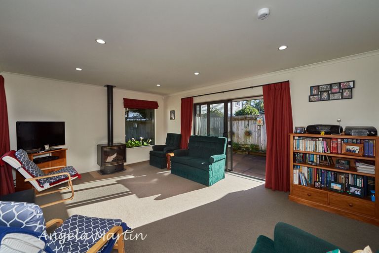 Photo of property in 28a Rainforth Street, Roslyn, Palmerston North, 4414