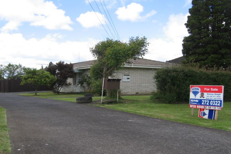 Photo of property in 1/10 Gordon Road, Papatoetoe, Auckland, 2025