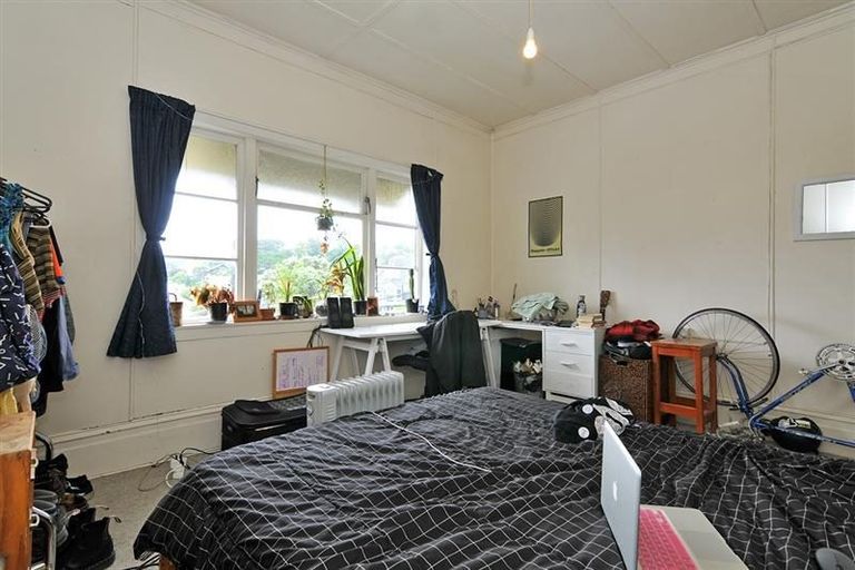 Photo of property in 20 Macdonald Crescent, Te Aro, Wellington, 6011