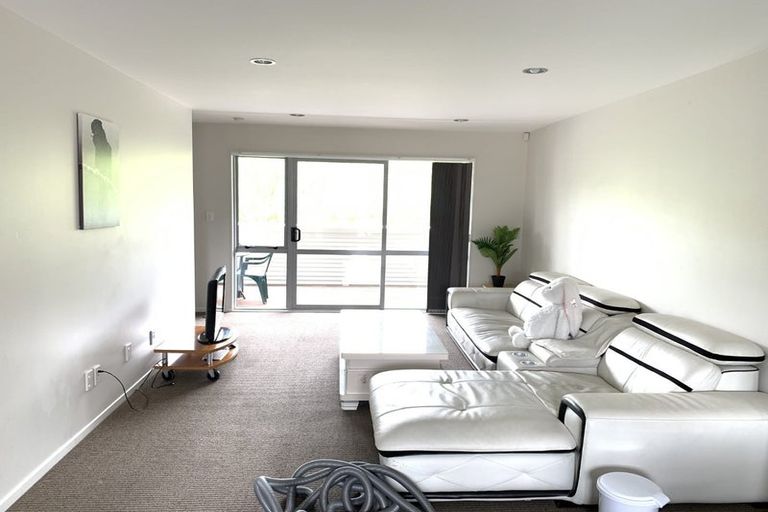 Photo of property in 24/5 Perekia Street, Albany, Auckland, 0632