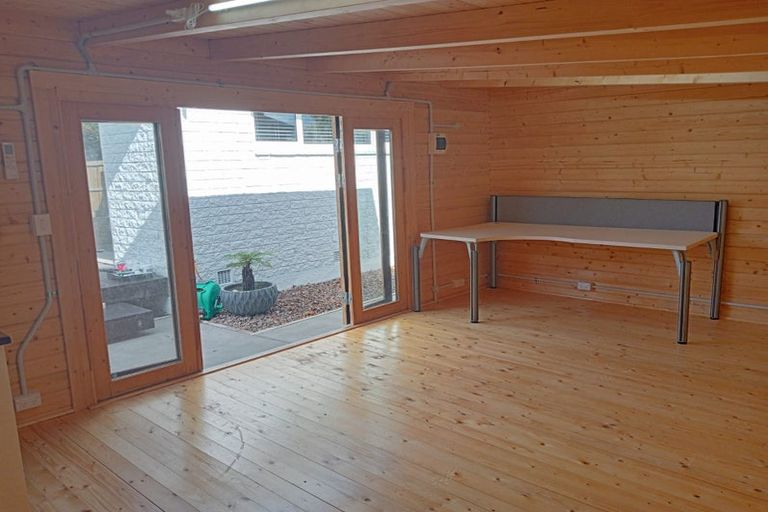 Photo of property in 2/6 Timbertop Lane, Saint Martins, Christchurch, 8022