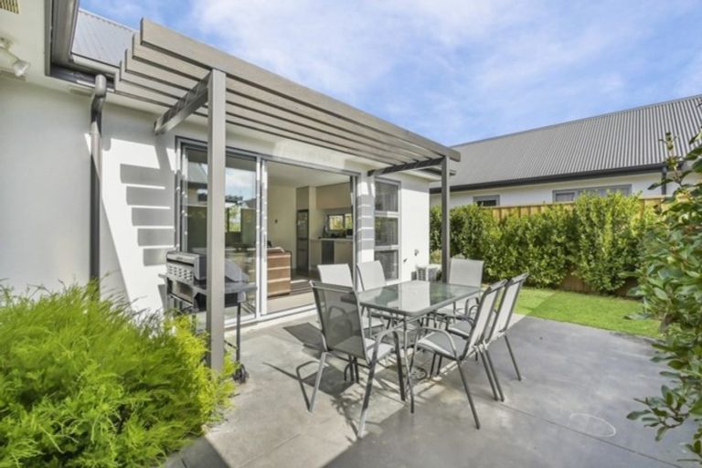 Photo of property in 15 Farnborough Way, Rolleston, 7615