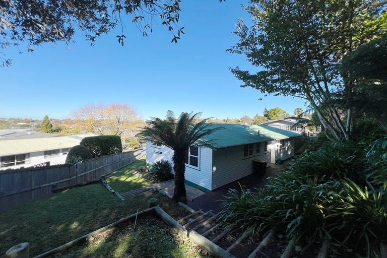 Photo of property in 18 Rothesay Place, Dinsdale, Hamilton, 3204