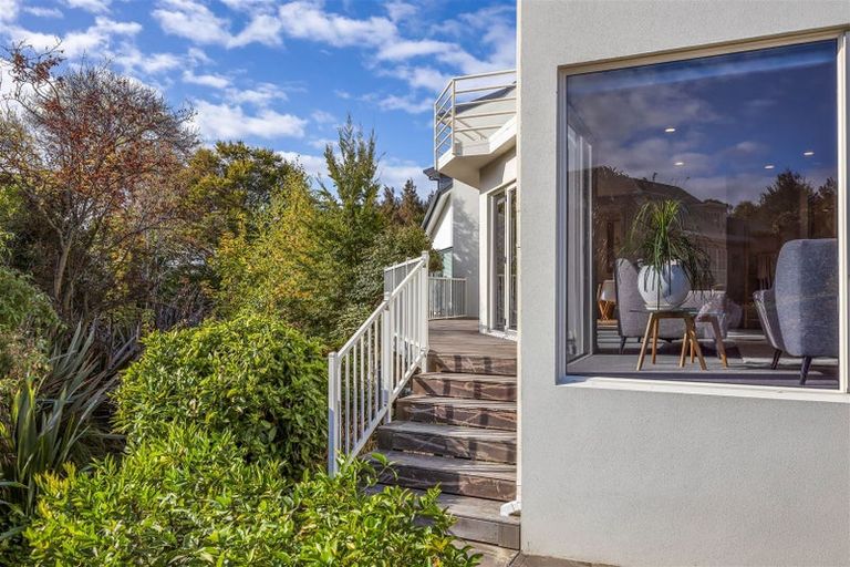 Photo of property in 2/89 Waimairi Road, Upper Riccarton, Christchurch, 8041