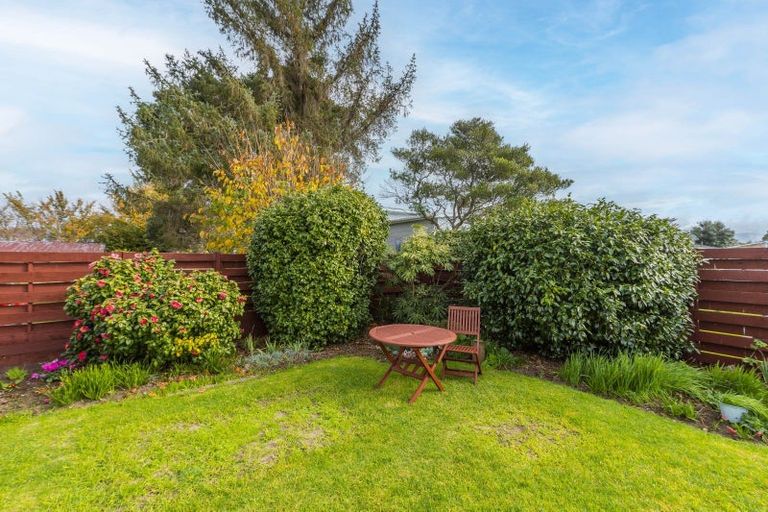 Photo of property in 49 Arawhata Road, Paraparaumu, 5032