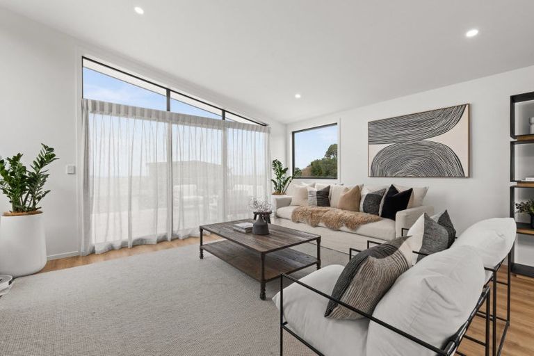 Photo of property in 87 Oak Road, Poraiti, Napier, 4112