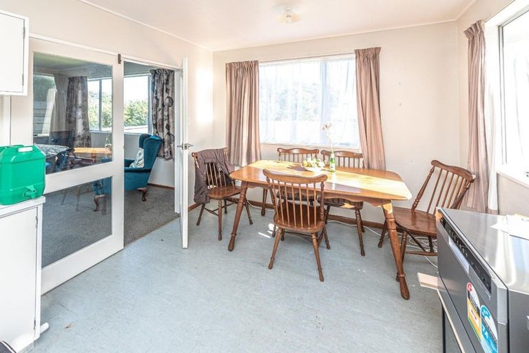 Photo of property in 93a Matai Street, Castlecliff, Whanganui, 4501