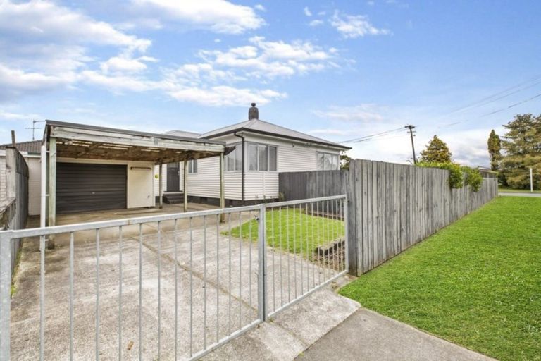 Photo of property in 2/9 Argyle Avenue, Pahurehure, Papakura, 2113