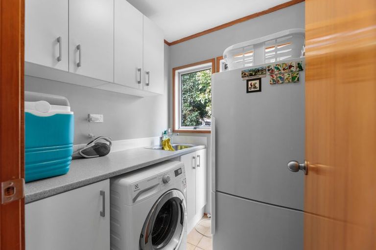 Photo of property in 299 Titirangi Road, Titirangi, Auckland, 0604