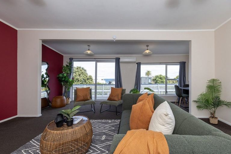 Photo of property in 13 The Crescent, Raumati South, Paraparaumu, 5032