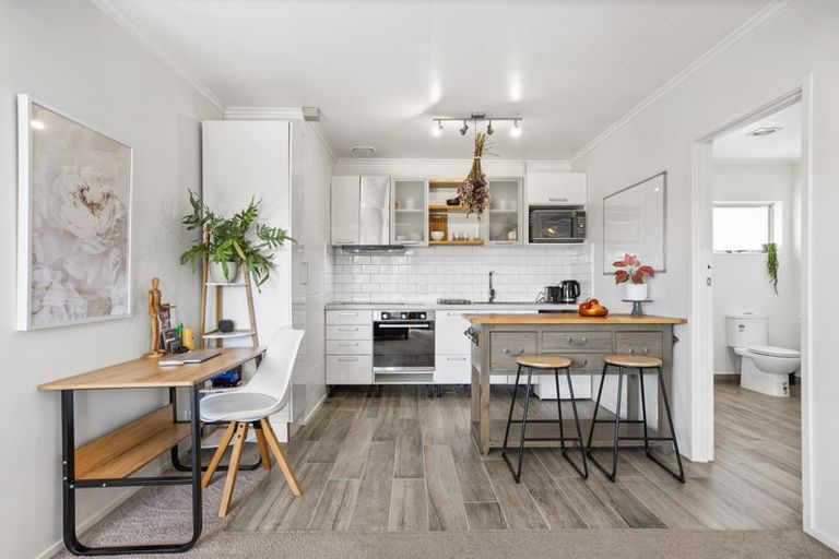 Photo of property in 11 Hague Place, Birkenhead, Auckland, 0626