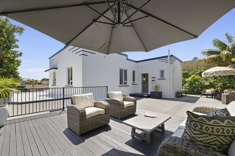 Photo of property in 26 Mclean Street, Strandon, New Plymouth, 4312