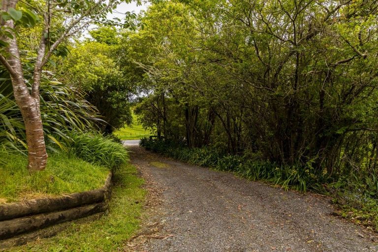 Photo of property in 664 Kairakau Road, Elsthorpe, Havelock North, 4295