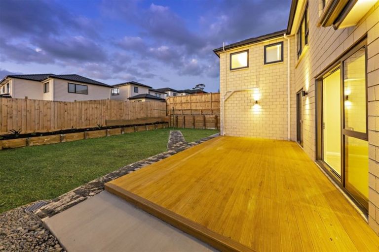 Photo of property in 38 Tinaku Road, Flat Bush, Auckland, 2019