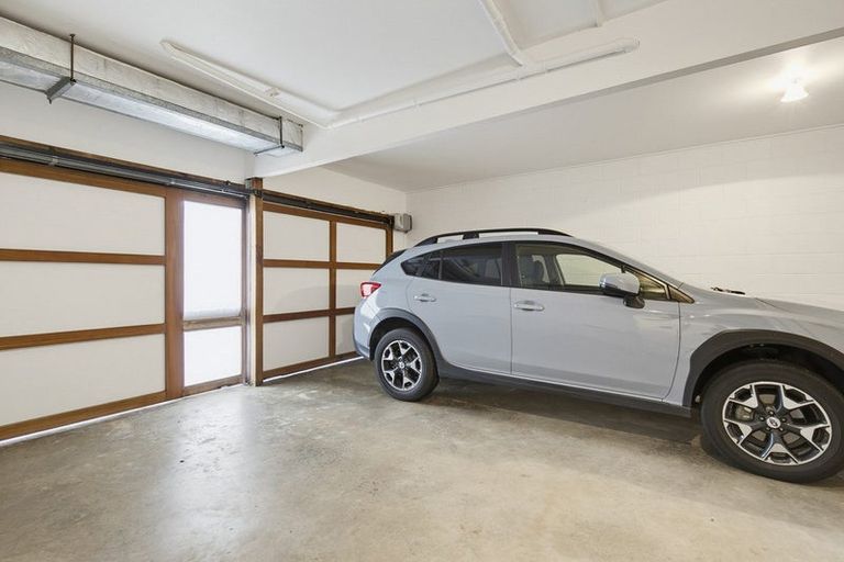 Photo of property in 68a Rama Crescent, Khandallah, Wellington, 6035