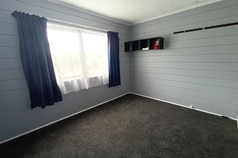 Photo of property in 38 Jackson Terrace, Ranui, Porirua, 5024