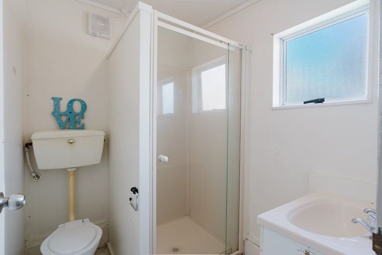 Photo of property in 18 Brocas Avenue, Hillcrest, Hamilton, 3216